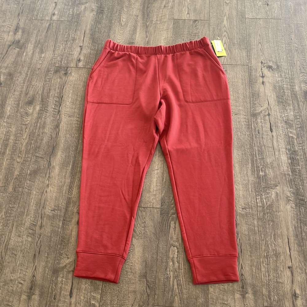 High- Rise Jogger - Picture 3 of 4